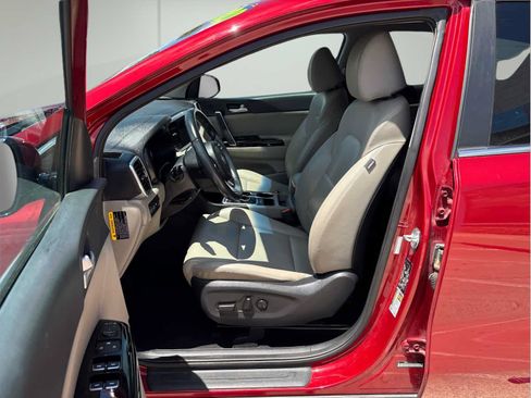 Used 2020 Kia Sportage EX FWD image 11