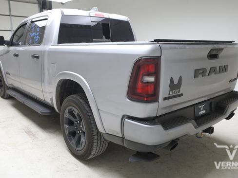 Used 2025 RAM 1500 Big Horn AWD/4WD image 2