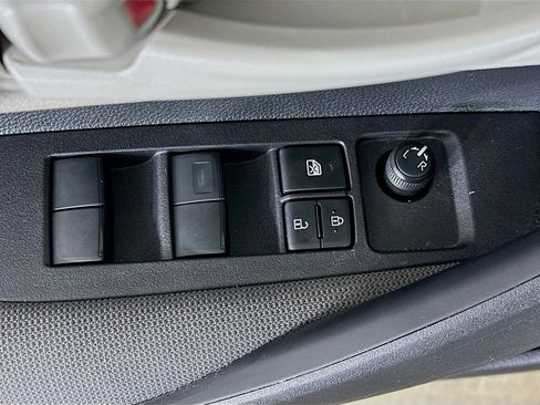 Used 2025 Toyota Corolla LE image 15