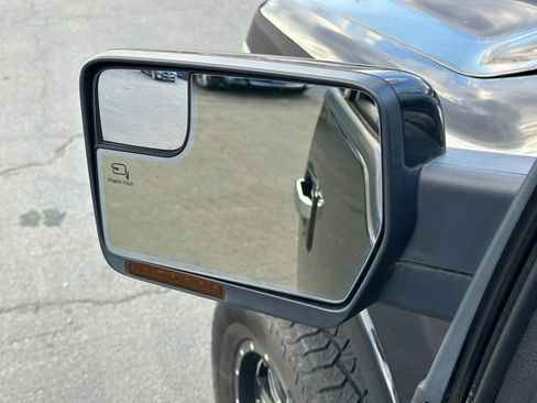 Used 2013 Ford F150 Limited image 17