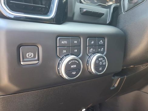 Used 2024 GMC Sierra 2500 Denali w/ Denali Reserve Package image 23