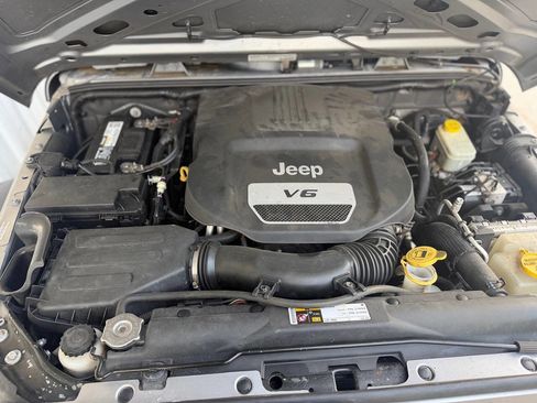 Used 2014 Jeep Wrangler Sport w/ 32" Tire & Wheel Group image 27