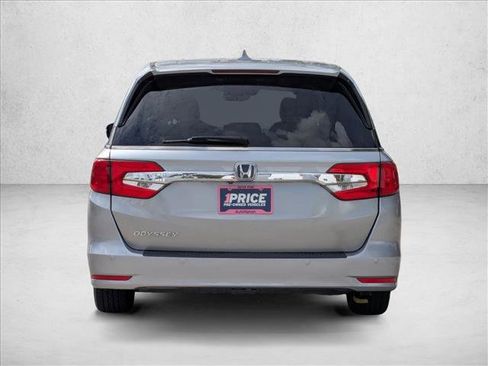 Used 2018 Honda Odyssey Elite image 7
