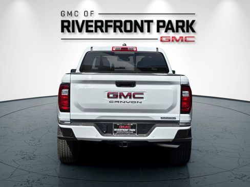 New 2025 GMC Canyon Elevation w/ Convenience Package image 4