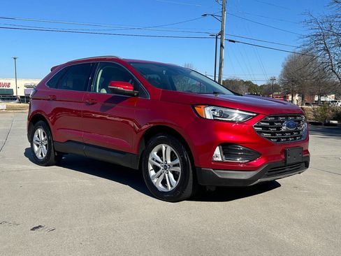 Used 2020 Ford Edge SEL w/ Convenience Package image 3