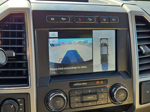 Used 2020 Ford F250 Lariat w/ Lariat Ultimate Package AWD/4WD image 18