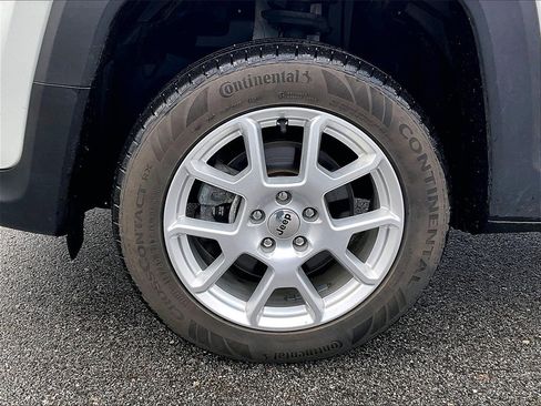 Used 2022 Jeep Renegade Latitude image 7