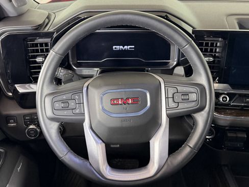 Used 2024 GMC Sierra 1500 Elevation AWD/4WD image 9