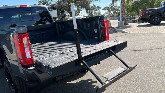 New 2026 Ford F250 4x4 Crew Cab Super Duty image 14
