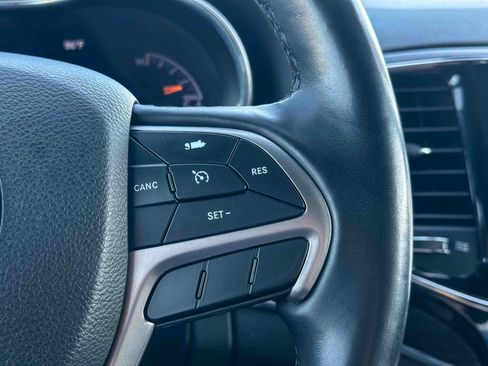Used 2020 Jeep Grand Cherokee Limited AWD/4WD image 30