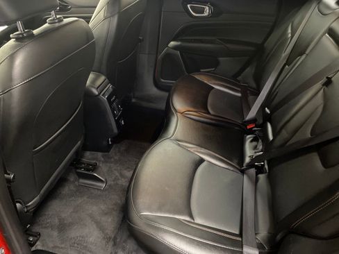 Used 2023 Jeep Compass Limited image 12