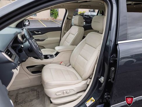 Used 2022 GMC Acadia Denali w/ Denali Technology Package AWD/4WD image 25