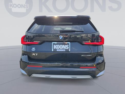 Used 2023 BMW X1 xDrive28i w/ Convenience Package image 5