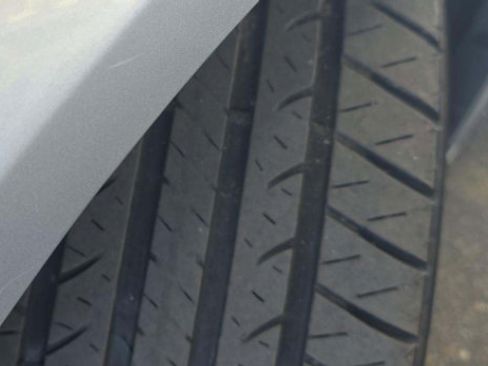 Used 2018 Ford Fusion SE FWD image 9