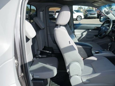 Used 2012 Toyota Tacoma PreRunner image 22