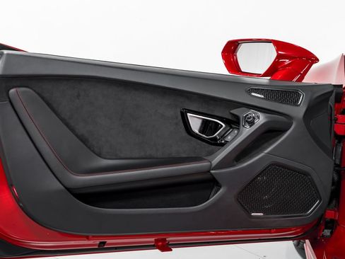 Used 2020 Lamborghini Huracan EVO AWD/4WD image 9