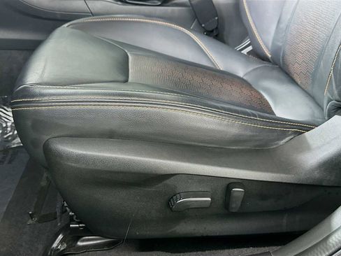 Certified 2021 Subaru Crosstrek 2.5i Limited w/ Moonroof Package 2 image 18