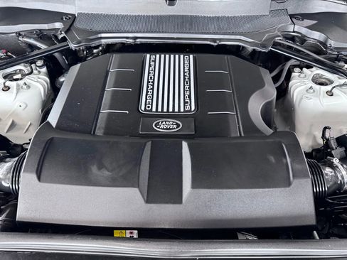 Used 2020 Land Rover Discovery Landmark image 45