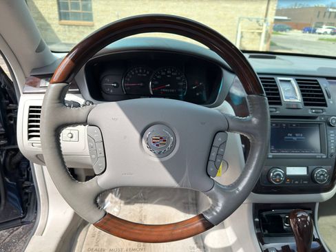 Used 2007 Cadillac DTS Performance FWD image 11