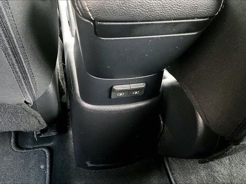Used 2020 Nissan Kicks SV w/ Exterior Package FWD image 11