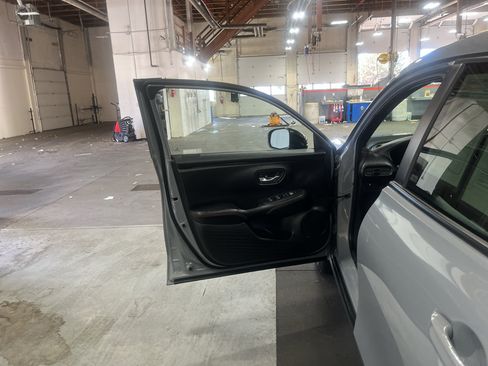 Used 2024 Honda HR-V Sport image 18