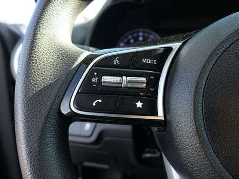 Used 2022 Kia Forte LXS image 15