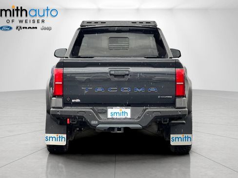 Used 2025 Toyota Tacoma 4x4 Double Cab Hybrid image 5