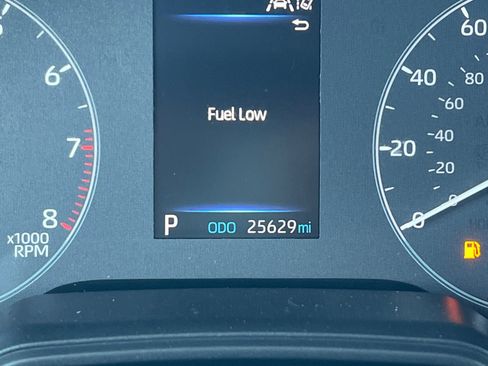 Used 2024 Toyota Corolla Cross LE FWD image 24