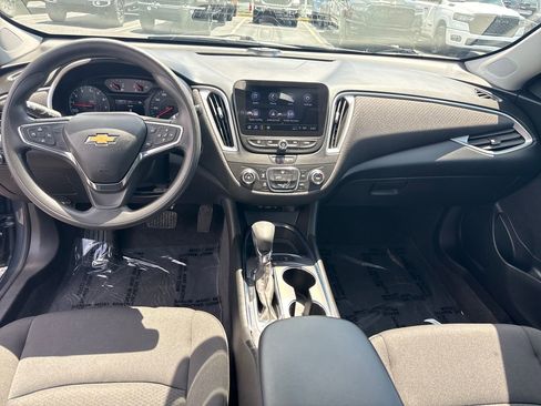 Used 2021 Chevrolet Malibu LS w/ Driver Confidence Package FWD image 12