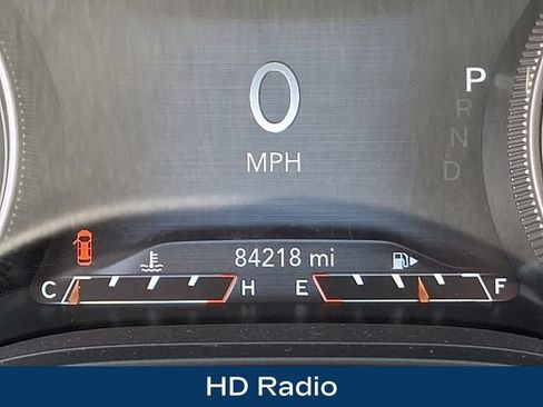 Used 2019 Jeep Cherokee Limited AWD/4WD image 6
