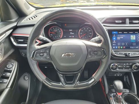 Certified 2023 Chevrolet TrailBlazer RS w/ Sun and Liftgate Package image 18