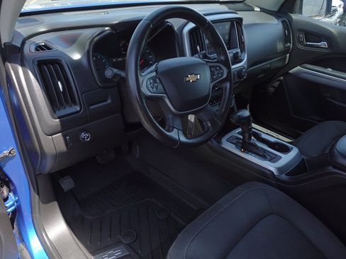 Used 2021 Chevrolet Colorado LT w/ Safety Package RWD image 10