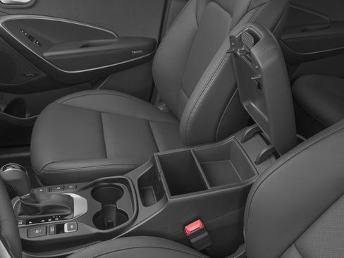 Used 2017 Hyundai Santa Fe Limited image 39