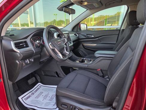 Used 2021 GMC Acadia SLE w/ Driver Convenience Package image 14