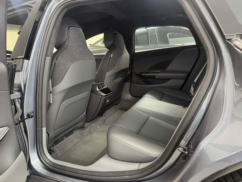 Used 2024 Lucid Air Touring AWD/4WD image 8