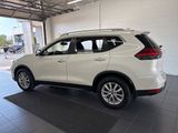 Used 2017 Nissan Rogue SV w/ SV Premium Package image 5