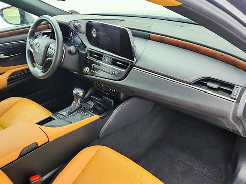 Used 2022 Lexus ES 300h w/ Premium Package image 24