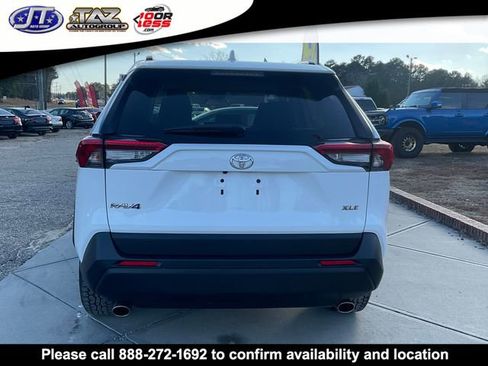 Used 2019 Toyota RAV4 XLE w/ Convenience Package image 6