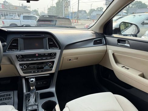 Used 2016 Hyundai Sonata Sport FWD image 13
