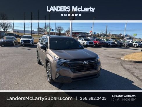 Used 2025 Subaru Forester Touring image 1