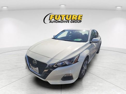 Used 2021 Nissan Altima 2.5 S FWD image 2