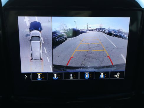 Used 2020 Chevrolet Traverse Premier w/ Redline Edition image 28