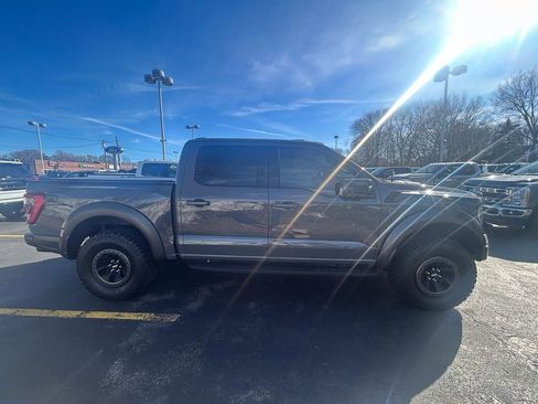 Used 2021 Ford F150 Raptor w/ Equipment Group 801A High AWD/4WD image 9