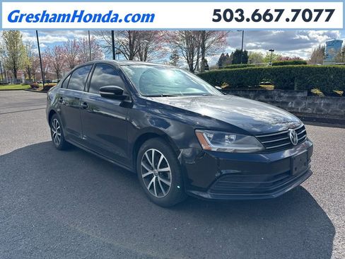 Used 2017 Volkswagen Jetta SE image 1