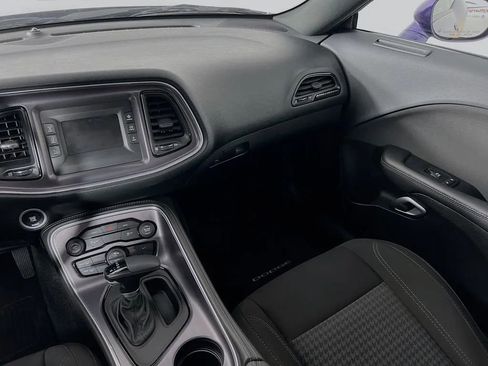 Used 2016 Dodge Challenger R/T w/ Driver Convenience Group image 22