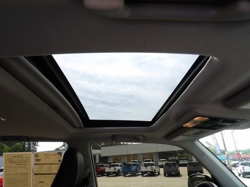 Used 2022 Toyota 4Runner Limited image 13