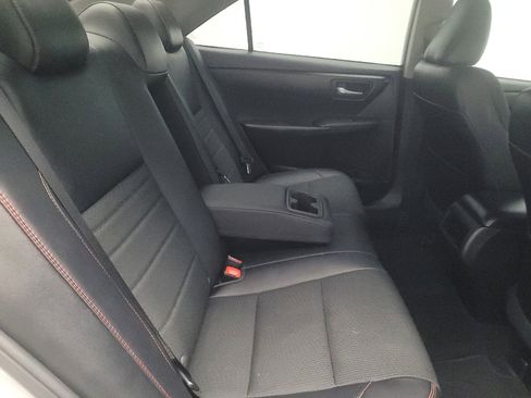 Used 2016 Toyota Camry SE FWD image 19