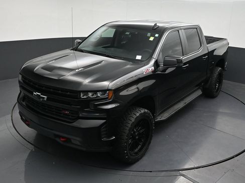 Used 2021 Chevrolet Silverado 1500 LT Trail Boss AWD/4WD image 17