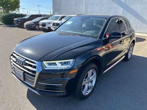Used 2019 Audi Q5 2.0T Premium Plus w/ Premium Plus Package AWD/4WD image 1