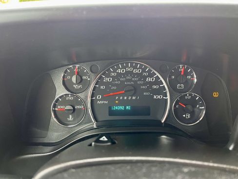 Used 2013 Chevrolet Express 2500 RWD image 9